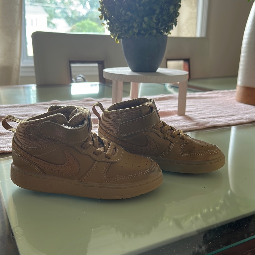 Nike wheat sneakers barley used